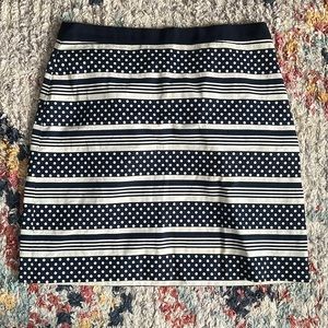 Blue and White Vineyard Vines skirt
